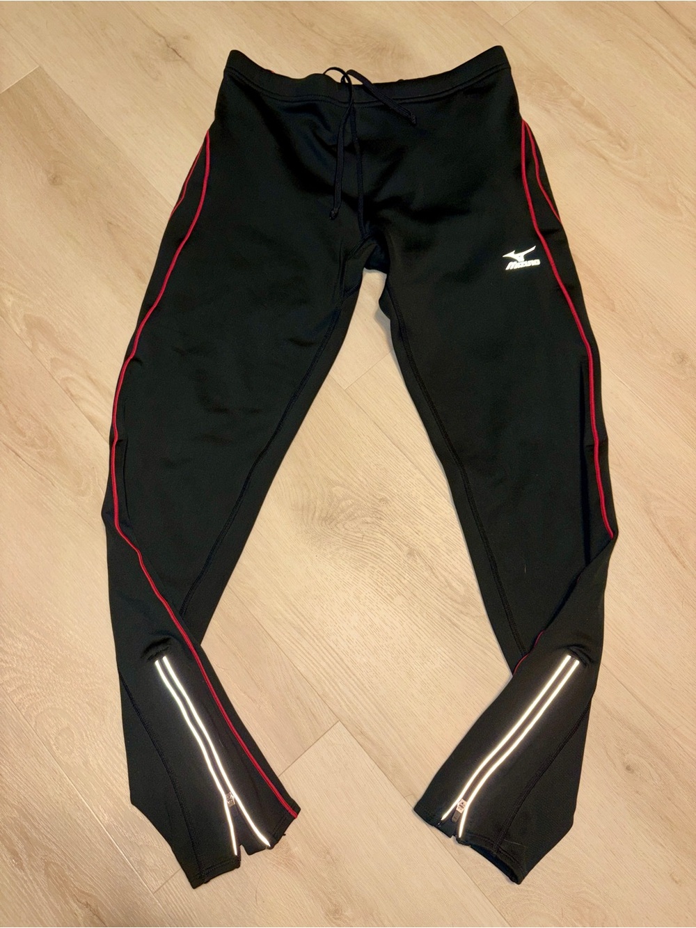 Mizuno Black Leggings with Red Piping and Reflective Zippers